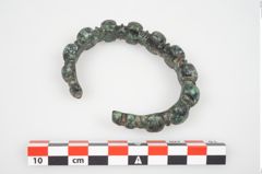 Foto von Bronzebuckelarmreif (NHMW-PRAE-026261)